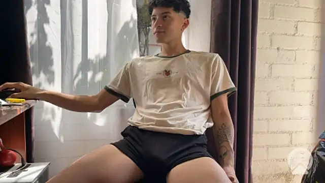 feeelipe2007 online show from 03/26/26, 03:54