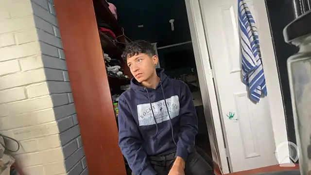 feeelipe2007 online show from 03/20/26, 04:19