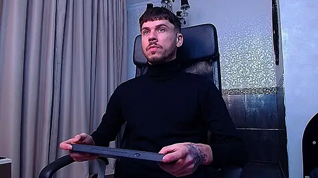 JonahShaw online show from 10/01/25, 04:28