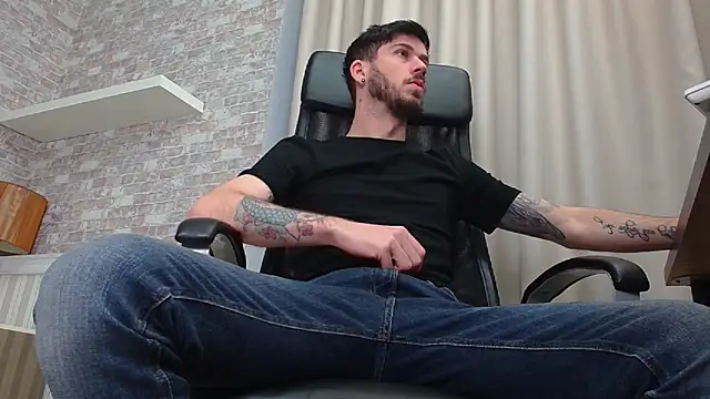 JonahShaw online show from 11/19/25, 05:18