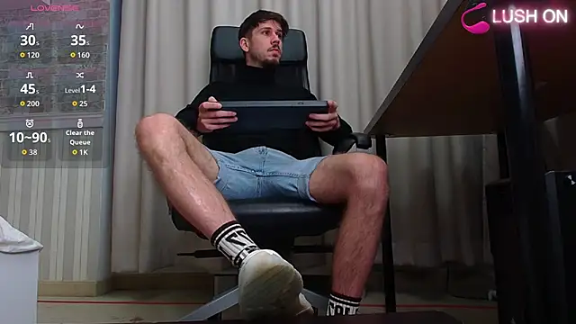 JonahShaw online show from 09/29/25, 04:19