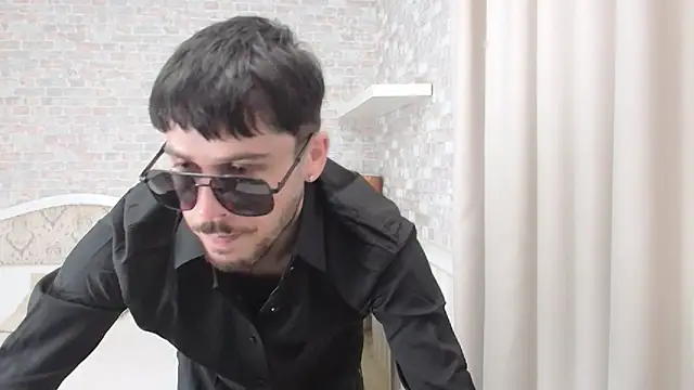 JonahShaw online show from 10/24/25, 04:22