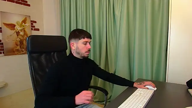 JonahShaw online show from 10/03/25, 04:36