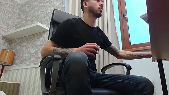 JonahShaw online show from 11/05/25, 05:10