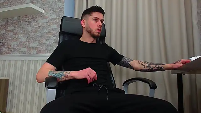 JonahShaw online show from 12/15/25, 05:46