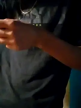 LUISSLEONN0958 online show from 09/29/25, 09:05