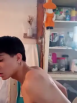 LUISSLEONN0958 online show from 09/26/25, 11:44