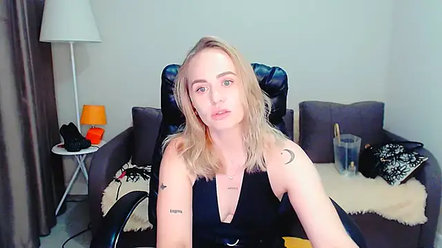 LiluMoon   online show from 07/16/26, 06:05