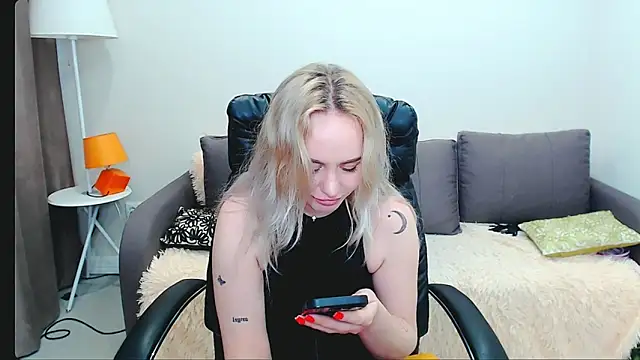 LiluMoon   online show from 04/01/26, 01:41