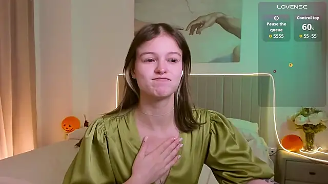 Lisa Blossom online show from 11/05/25, 06:05