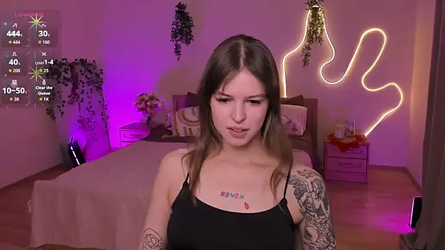 Lisa Blossom online show from 05/30/26, 06:09