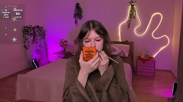 Lisa Blossom online show from 06/04/26, 06:07