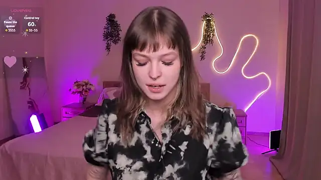 Lisa Blossom online show from 03/19/26, 06:02