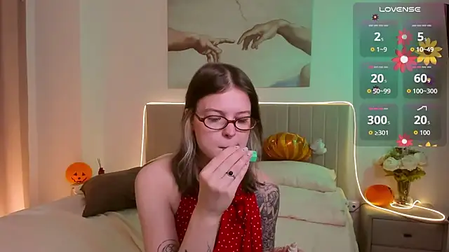 Lisa Blossom online show from 11/07/25, 06:07