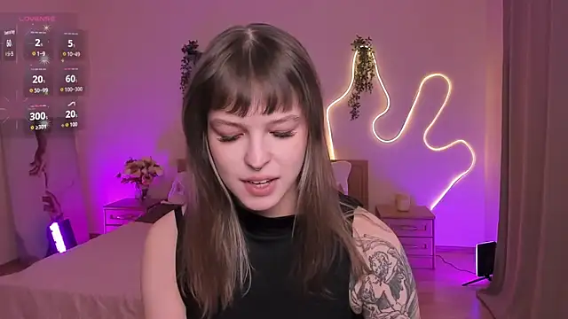 Lisa Blossom online show from 03/17/26, 06:05