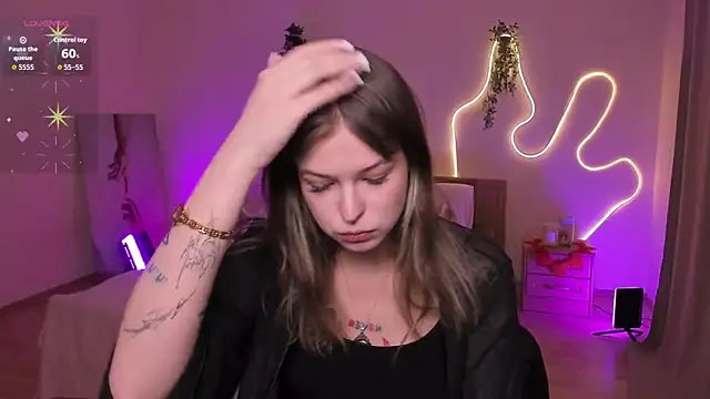 Lisa Blossom online show from 04/20/26, 06:05