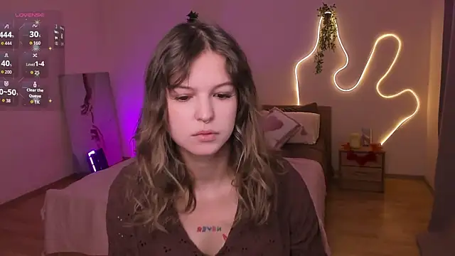 Lisa Blossom online show from 05/11/26, 06:04
