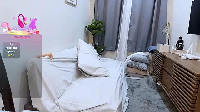 Snapshot of penny_coco chatting on 11/01/25, 07:52 penny coco online show from 11/01/25, 07:52