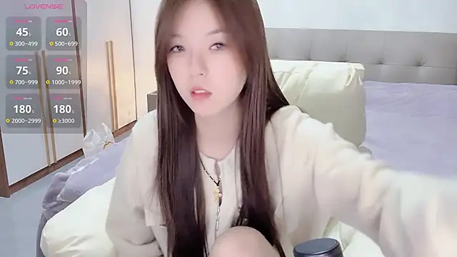 T-LL77- online show from 10/14/25, 04:07