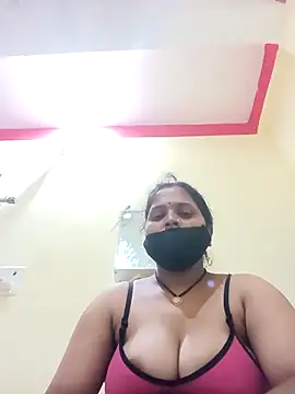 Snapshot of Rani_Devi143 chatting on 10/21/25, 02:55 Rani Devi143 online show from 10/21/25, 02:55