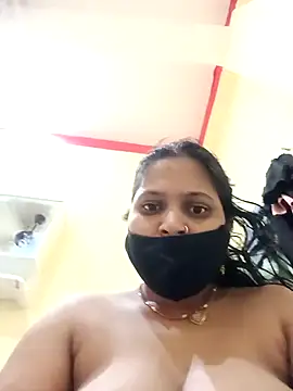 Snapshot of Rani_Devi143 chatting on 09/20/25, 02:49 Rani Devi143 online show from 09/20/25, 02:49