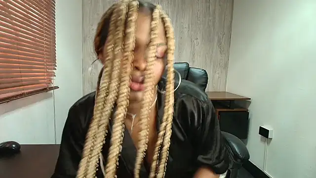 ArianaBeake online show from 11/07/25, 01:26