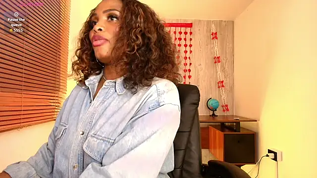 ArianaBeake online show from 12/14/25, 08:09