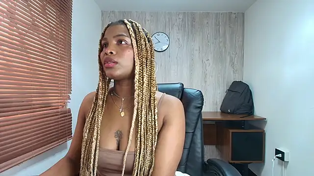 ArianaBeake online show from 10/29/25, 01:54