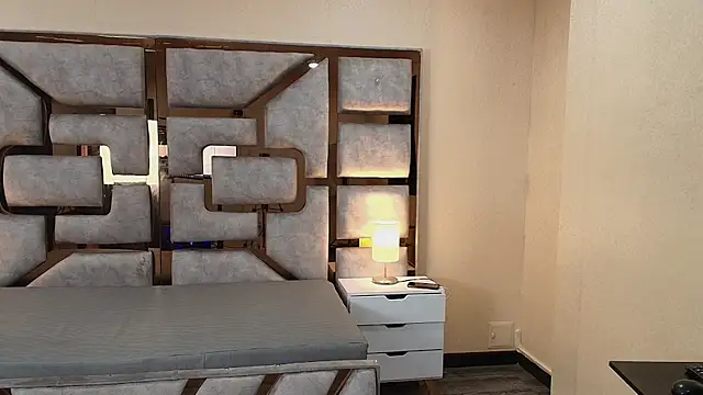 ArianaBeake online show from 11/15/25, 08:51