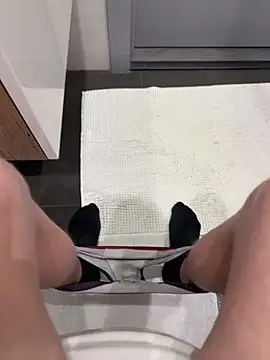 Snapshot of myPriority01 chatting on 09/27/25, 08:59 myPriority01 online show from 09/27/25, 08:59