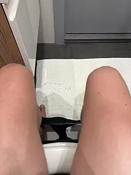 Snapshot of myPriority01 chatting on 01/08/26, 08:15 myPriority01 online show from 01/08/26, 08:15