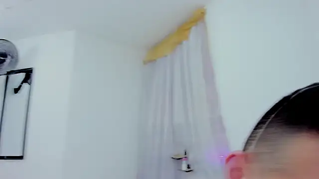 Snapshot of denny_scobar chatting on 10/21/25, 05:07 denny scobar online show from 10/21/25, 05:07