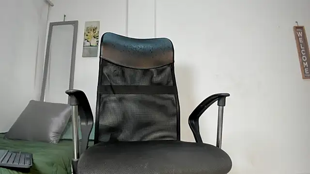 tyler twink boy online show from 05/15/26, 01:09