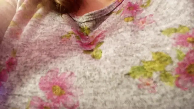  Emily rosee  online show from 11/17/25, 02:21