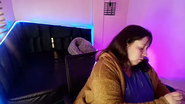  Emily rosee  online show from 12/04/25, 11:20