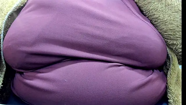  Emily rosee  online show from 10/30/25, 11:08