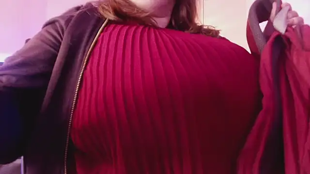  Emily rosee  online show from 11/11/25, 11:16