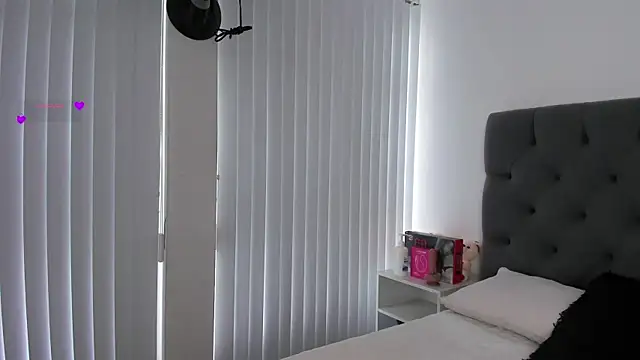 VictoriaParkeer online show from 02/24/26, 01:01