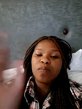 Snapshot of Lolly_96 chatting on 09/23/25, 11:01 Lolly 96 online show from 09/23/25, 11:01