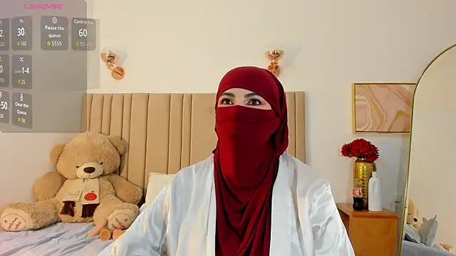 Snapshot of najwa__ chatting on 02/05/26, 02:51 najwa online show from 02/05/26, 02:51