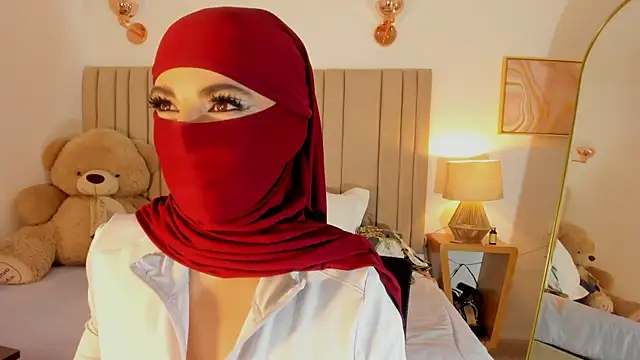 Snapshot of najwa__ chatting on 05/07/26, 05:11 najwa online show from 05/07/26, 05:11
