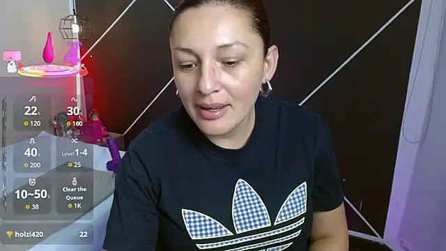 ScarletHott  online show from 10/22/25, 11:42