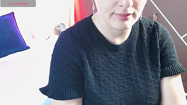 ScarletHott  online show from 10/13/25, 12:07