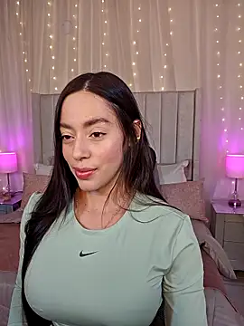 AriadnaTaylor online show from 06/19/26, 04:35