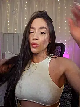Snapshot of AriadnaTaylor chatting on 05/27/26, 05:09 AriadnaTaylor online show from 05/27/26, 05:09