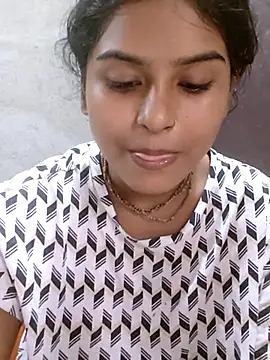 Tara2007 online show from 10/27/25, 09:10