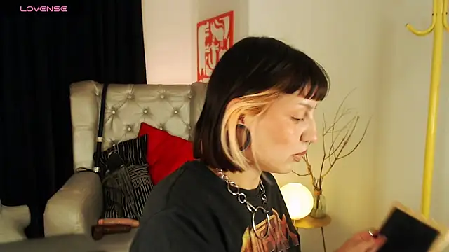 FabulousVenus online show from 06/27/26, 11:00