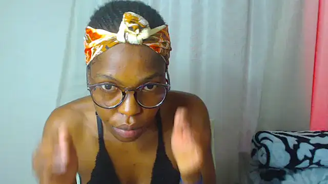 Snapshot of Sexychrista chatting on 10/12/25, 11:33 Sexychrista online show from 10/12/25, 11:33