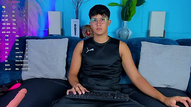 Leo Savage  online show from 01/14/26, 02:59