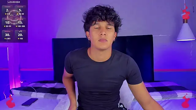 Leo Savage  online show from 09/19/25, 04:05